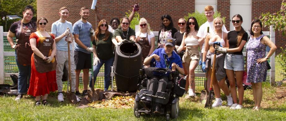 Lawn and Leaf Bag Distribution - Snug Harbor Cultural Center & Botanical  Garden